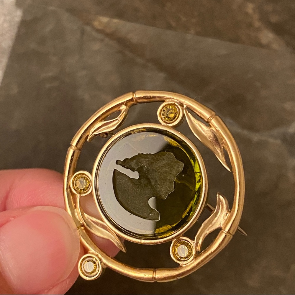 ✨ Vintage cameo intaglio extasia $208 retro estate jewelry Victorian revival